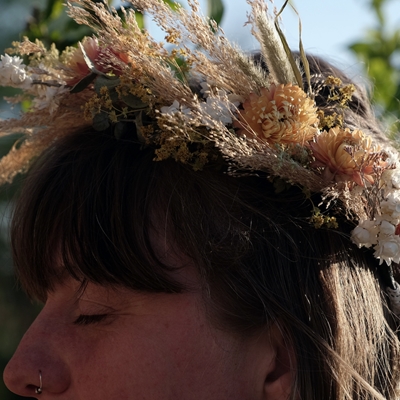 Everlasting dried flower crown workshop 1