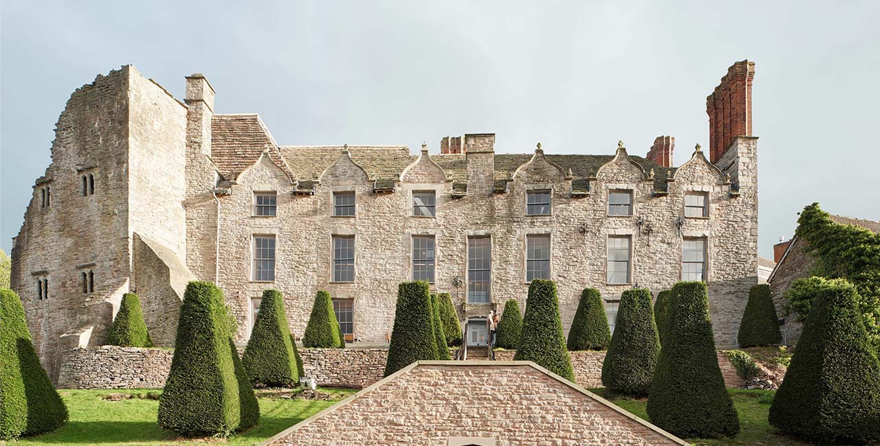 Hay Castle wedding exterior